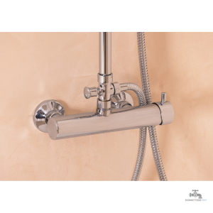 KARA : colonne de douche avec fonctionnalités mécaniques