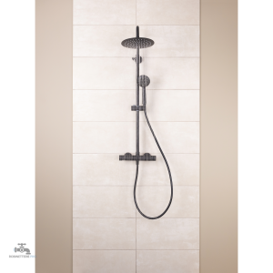 Douche moderne avec design noir raffiné