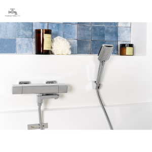 Pommeau de douche avec finition élégante et fonctionnelle