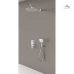 Système de douche chromé encastré