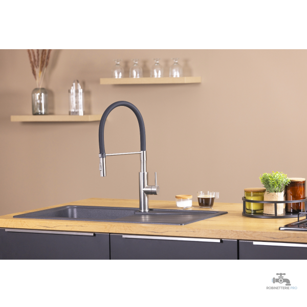 Robinet de cuisine LUNDA, flexible et fonctionnel
