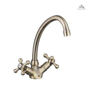 Robinet de cuisine moderne en acier inoxydable