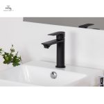 Robinet de lavabo NYTIA pour une salle de bain chic