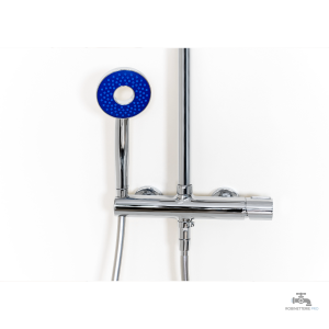 Design contemporain du pommeau de douche AZUL