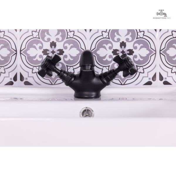 Mélangeur rétro pour lavabo au design classique
