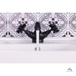 Robinet de lavabo rétro avec finition soignée