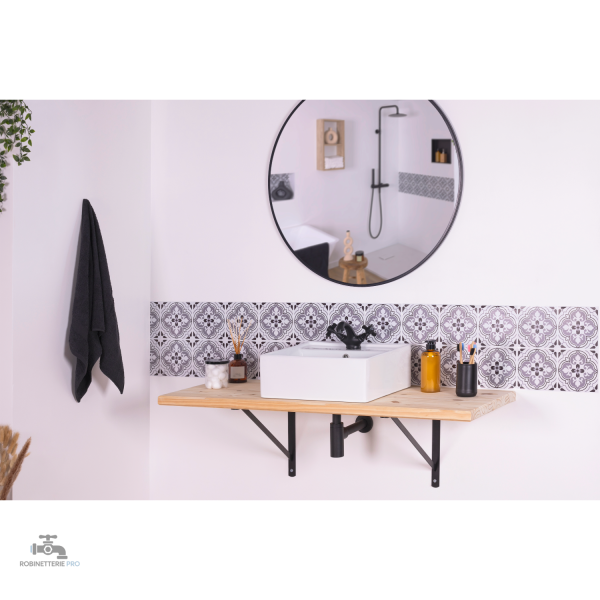 Mélangeur lavabo au look rétro distinctif